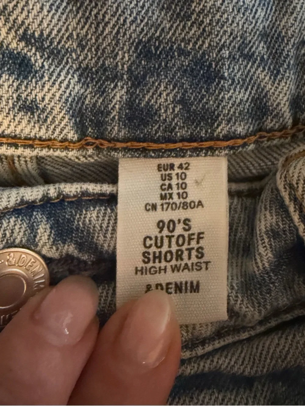 H&M denim shorts in blue color